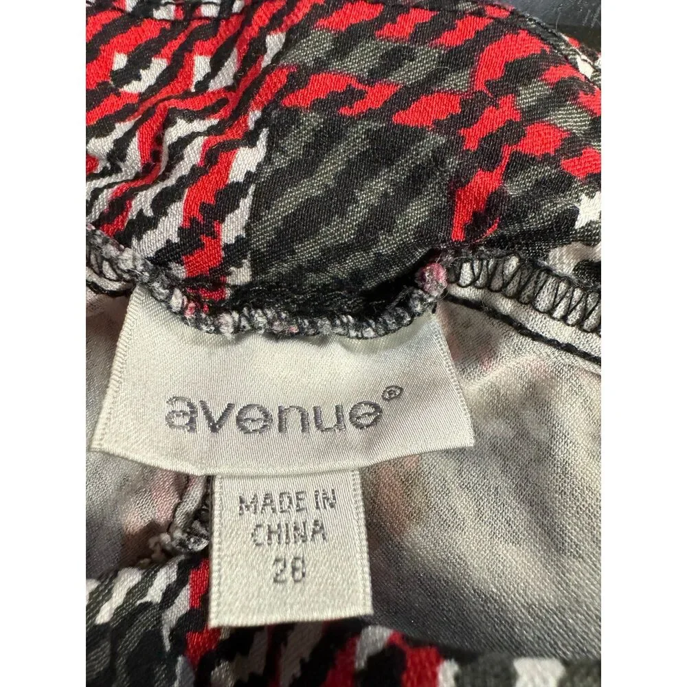 Avenue Gray Red Cropped Pants Women's 28